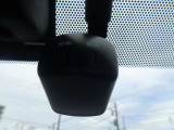 運転状況を、映像と音で記録する日産オリジナルドライブレコ-ダ-。設定・画像の再生などをスマ-トフォンのアプリから簡単に操作が行えます。お問い合わせは03-5672-1023へ