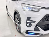 フォグランプ装着車です。暗い夜道の車両前方を明るく照らします