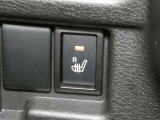 運転席シートヒーター付きです。寒い日も快適なドライブが楽しめます♪