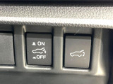 【パワーバックドア】スマートキーや運転席のボタンを押すだけでリアゲートが自動で開閉します!荷物を持っている時や、高い位置にあるバックドアを閉める際に便利な機能です♪