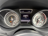 【スピードメーター】メーターがシンプルで見やすく運転しやすいですね。