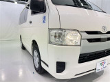 明るいライトが夜道を明るく照らしてくれます。 運転する上で、道路状況をいかに早く認識できるか重要なポイントです。