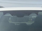 【アイサイトコアテクノロジー】衝突被害軽減ブレーキはもちろん、『渋滞時ハンズオフアシスト』や『渋滞時発進アシスト』『カーブ前速度制御』等、従来よりも幅広いシーンで安全走行をサポートしてくれます。