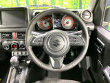 【純正革巻きステアリング】上質な革を使用することで、手にしっかり馴染みとても運転しやすいハンドルです♪