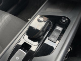 【 オートエアコン 】車内温度を感知して自動で温度調整をしてくれるのでいつでも快適な車内空間を創り上げます!//