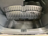 【ラゲッジルーム】実用性に優れた二段式ラゲッジル-ムでお荷物を別々に収納が可能♪♪