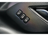 運転席のシートポジションメモリー機能は、登録済みの運転者と交代しても、シートポジションの変更の手間がかかりません。