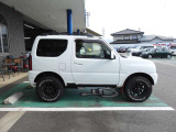 雪道安心4WD☆5速MT☆禁煙車☆ワンオーナー☆ホワイトレター☆中古スタッドレスアルミ付☆ラジオ☆CD再生☆