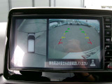 アラウンドビューモニター!空から見下ろしているかのような映像を映し出します。駐車時には安心ですよね♪