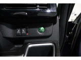 ECONボタンで低燃費モードに☆☆☆ECONスイッチを上手に使ってエコドライブ♪♪環境にもお財布にも優しい装備です☆☆☆