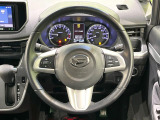 【純正革巻きステアリング】上質な革を使用することで、手にしっかり馴染みとても運転しやすいハンドルです♪