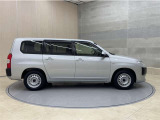 全車1年間の走行距離無制限のロングラン保証付きです。また、さらに安心をお求めの方には1年〜2年の保証延長ができる「ロングラン&alpha;保証」(有償)もお選びいただけます。