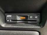 いまや快適なカーライフに欠かせないETCが付いています。