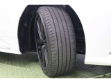 タイヤサイズ 225/45R18。