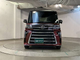 ご覧の車両は店舗にて商談中または直近での売約済みとなっている可能性がございます。まずは店舗スタッフまでお問い合わせ頂き在庫確認した上でご来店の日時を決めて頂き当日にご来店頂きます様お願い致します。
