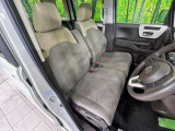 運転席シート廻りは使用感も少なく、良好な状態となっています。丁寧に使われていたことがよくわかりますね。