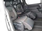 弊社でお車をご購入頂いたお客様は、一部車種を除いて【オイル交換永久無料】となっております。※詳細はスタッフまでお問合せ下さい。