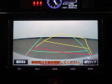 バックモニターで、後方を確認しながら安心して駐車することができます。運転初心者も熟練者も必須の機能ですよ!