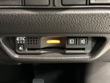 いまや快適なカーライフに欠かせないETCが付いています。