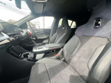 全車、BMWに精通するメカニックにより各車の泣きどころをきっちり整備・修理しており、ご安心して永くいつまでもお乗りいただけるようご提案させていただいております