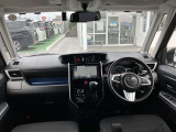 【運転席・インパネまわり】ハンドル・シート・フロアーなど隅々までプロによるクリーニング済み☆彡キレイな車内でドライブが一層快適にお楽しみいただけます!!