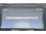 USB・AUXデバイスの接続。