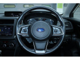 あなたと車をしっかりと繋げるステアリングホイール