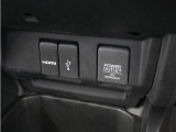 12V電源ソケット、USB接続端子!使いやすい場所に!装備が充実しています♪