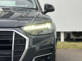 マトリクスLEDヘッドライト装備 複数のセンサーとカメラによって他車や歩行者を検出。ドライバーや歩行者の視界を妨げることが無いように、約1億通りの自動配光が可能です。