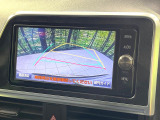 【バックカメラ】駐車時に後方がリアルタイム映像で確認できます。大型商業施設や立体駐車場での駐車時や、夜間のバック時に大活躍!運転スキルに関わらず、今や必須となった装備のひとつです!