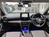 【運転席・インパネまわり】ハンドル・シート・フロアーなど隅々までプロによるクリーニング済み☆彡キレイな車内でドライブが一層快適にお楽しみいただけます!!