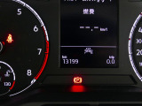 こちらは、車両を撮影時のお車の走行距離です。展示場入れ替え、店舗間の在庫の入れ替えで多少走行が増えることもございます。