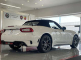 ご覧いただきありがとうございます。当店はショールーム内と屋外展示場に選りすぐりのFIAT・ABARTH・Alfaromeoの正規認定中古車を展示しており、在庫車両はできる限り多く撮影、掲載してご案内しております。