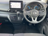 運転席周りの視界もよくハンドルも軽い取り回しなのですごく運転がしやすい車です。