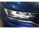 LEDヘッドライト+LEDテールランプ付き。高い視認性を確保しながら、消費電力の少なさと長寿命を実現させた次世代のライトです。
