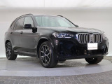 一目で伝わるBMW特有のスポーティーなプロポーションは、BMWの走行性能を生み出すのに欠かせない要因の一つです。細部まで拘りぬいたお車をぜひ一度ご覧ください!