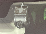 【ドライブレコーダー】ドライブレコーダー装備!走行中はもちろん、あおり運転や事故に遭遇した際、映像で記録し、万一のリスクに備えます。※記録用SDカードはお客様ご自身でご準備いただく必要があります。