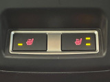 【前席+後席シートヒーター】寒い日に重宝するシートヒーターを後席にも装備!エアコンより早く温まってくれるので寒がりの人も安心ですね♪エアコンの温風は乾燥するから苦手、という方にもをおすすめです。