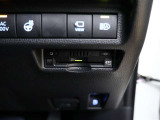 ETC車載器付きです。高速道路の料金所もスムーズに通過できます。