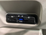 いまや快適なカーライフに欠かせないETCが付いています。