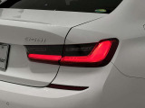 BMW伝統のL字型テールライト