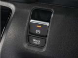 ◆ドライブレコーダー◆映像・音声などを記録する自動車用の装置です。 もしもの事故の際の記録はもちろん、旅行の際の思い出としてドライブの映像を楽しむことができます。