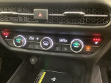 フロント両席にはシートヒーターが付いています!寒い日に便利な装備ですね。