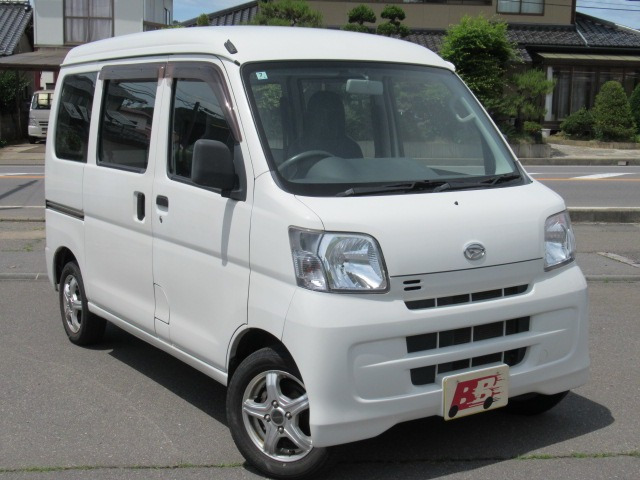 ダイハツ ハイゼットカーゴ 