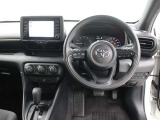 運転席廻りです。