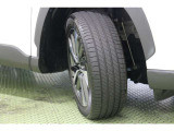 タイヤサイズ 225/50R18。