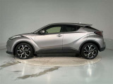 その他にも各種保険、お車の買取(T-UP)、JAF、TSカード、携帯電話などの取扱いをしております。詳しくはスタッフにお尋ねください。