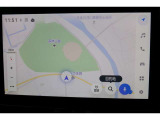 大画面10.5インチ。センター通信型コネクティッドナビの対応に加え、通信が途切れて万一保持する地図情報の外に出てしまった場合でも、続けてナビ機能が利用できる車載ナビ機能も搭載しています。フルセグ視聴可
