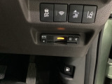 ETC車載器付。ETCが使用可能な道路通行料はキャッシュレスでスマートに走行できます。再セットアップして納車致します。