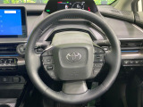 【純正革巻きステアリング】上質な革を使用することで、手にしっかり馴染みとても運転しやすいハンドルです♪